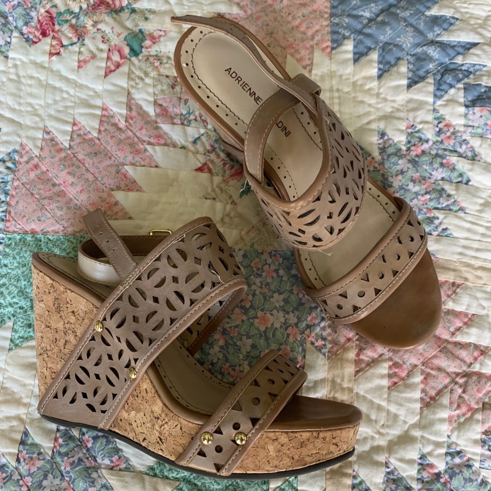 adrienne vittadini cork wedges